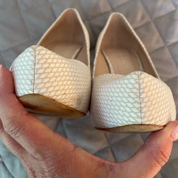 BCBG Creamy White and Gold Parade Platform Pumps!! 👠 - Picture 14 of 15